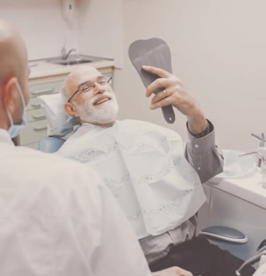 Implante Dentário